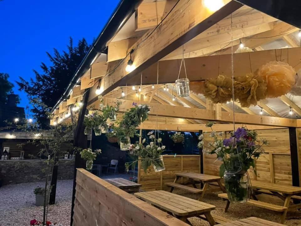 Trouble House Hotel Tetbury Exterior photo